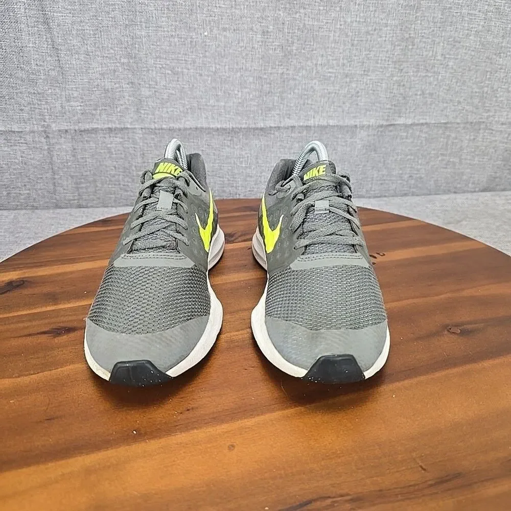 Nike Youth Athletic Kids Shoe Size 6.5Y 869969-002 Gray Green - Picture 3 of 15